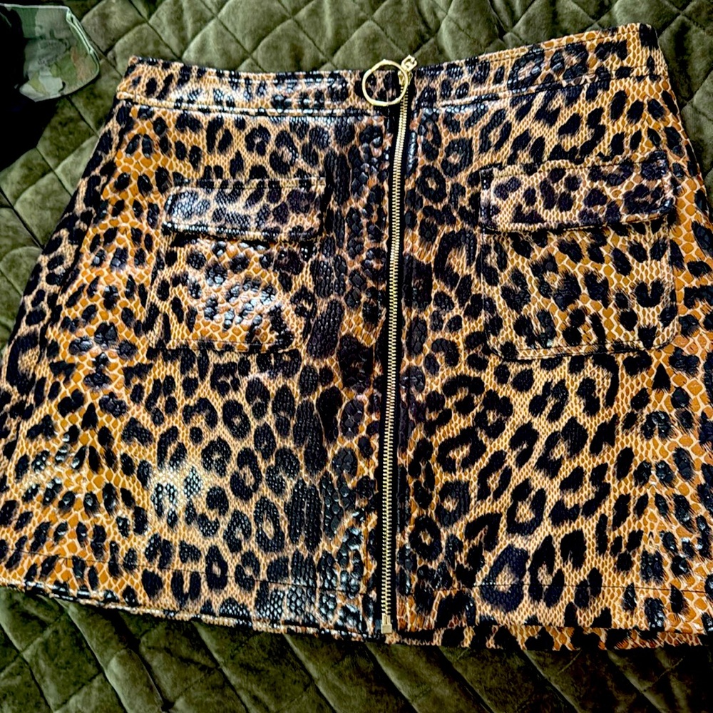 New Cheetah print skirt